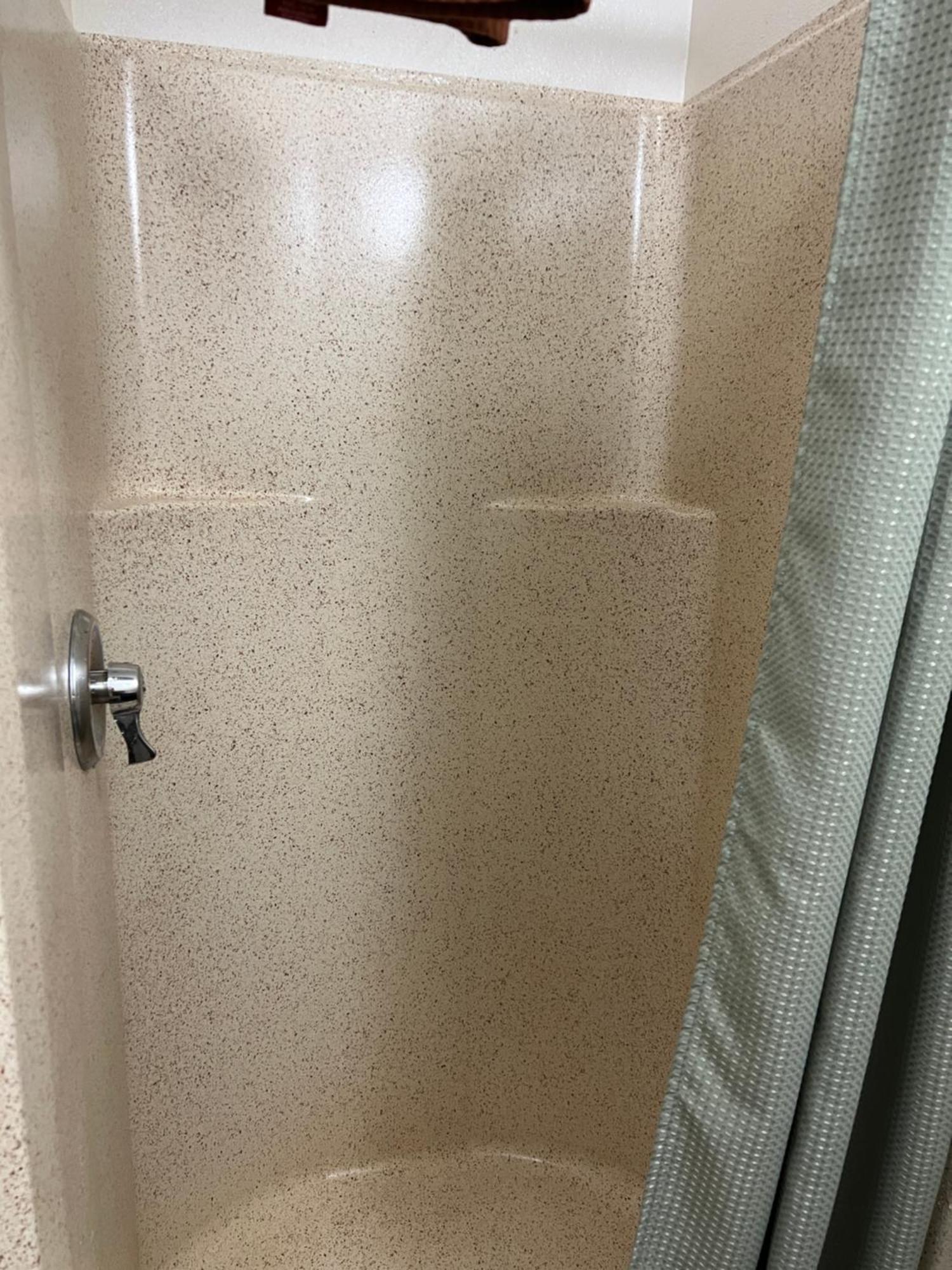 蒂普托普汽车旅馆 利胡埃 外观 照片